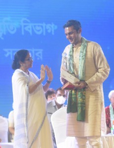 Receiving Award Banga Bhushan from Hon’ble Chief Minister of West Bengal, Mamta Banerjee         